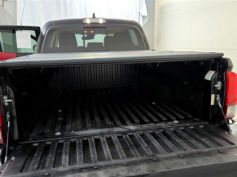 Used 2021 Toyota Tacoma SR5 image 20