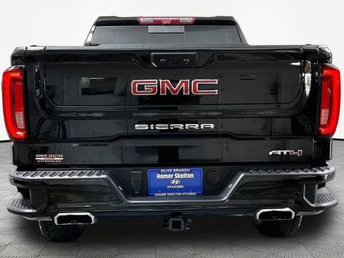 Used 2024 GMC Sierra 1500 AT4 w/ Technology Package AWD/4WD image 5