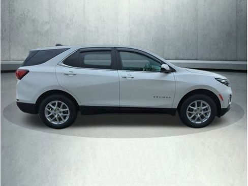 Used 2022 Chevrolet Equinox LT image 8