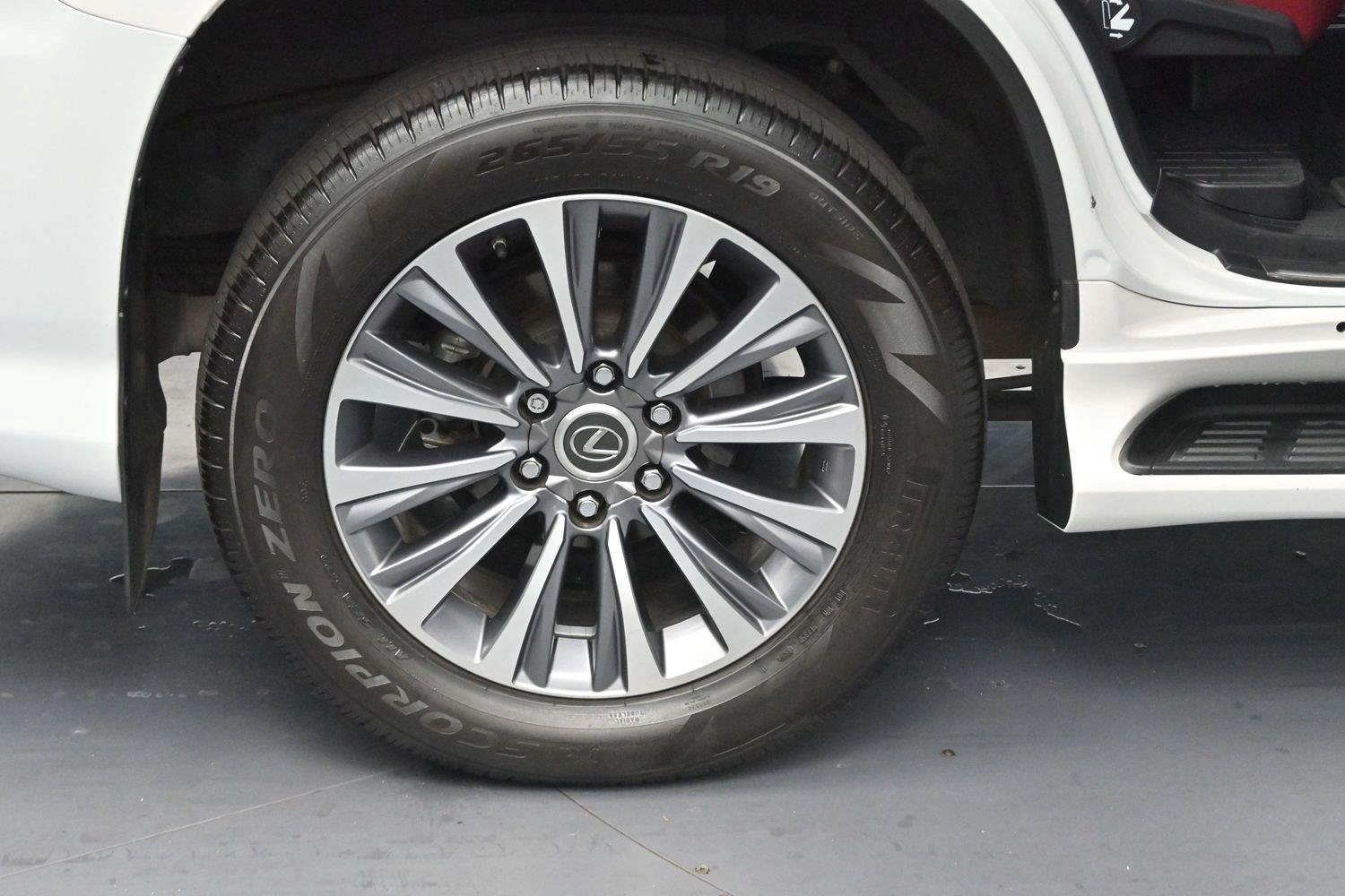 Used 2021 Lexus GX 460 Luxury w/ Accessory Package AWD/4WD image 44