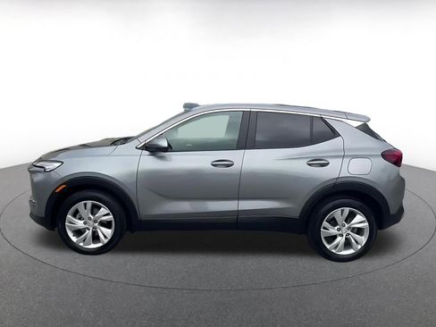Used 2025 Buick Encore GX Preferred FWD image 10