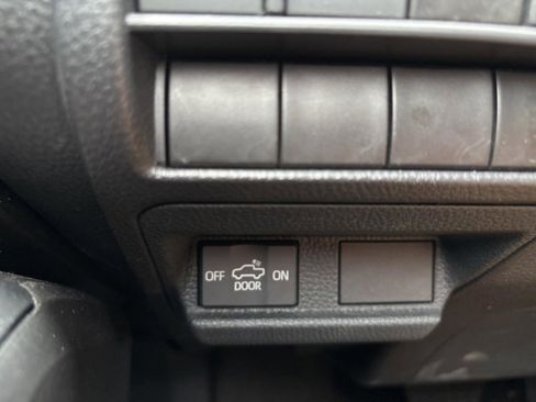 Certified 2024 Toyota Tacoma SR5 image 23