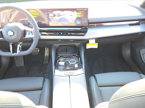New 2026 BMW 530i w/ M Sport Package RWD image 25