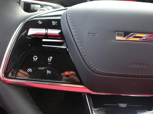 New 2026 Cadillac Lyriq V AWD/4WD image 19