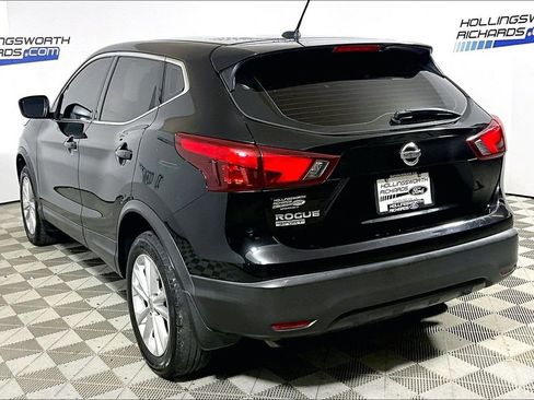 Used 2018 Nissan Rogue Sport S w/ S Appearance Package image 8