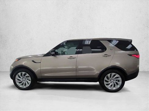 Certified 2025 Land Rover Discovery S AWD/4WD image 9
