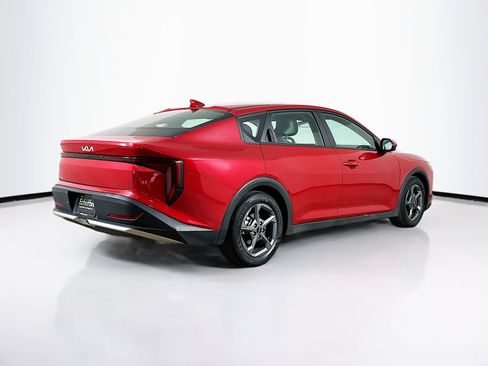 Used 2025 Kia K4 LXS image 9