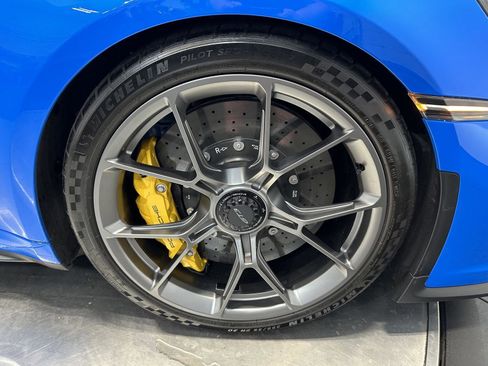Used 2022 Porsche 911 GT3 RWD image 15