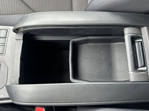 Certified 2024 Toyota Highlander LE image 35