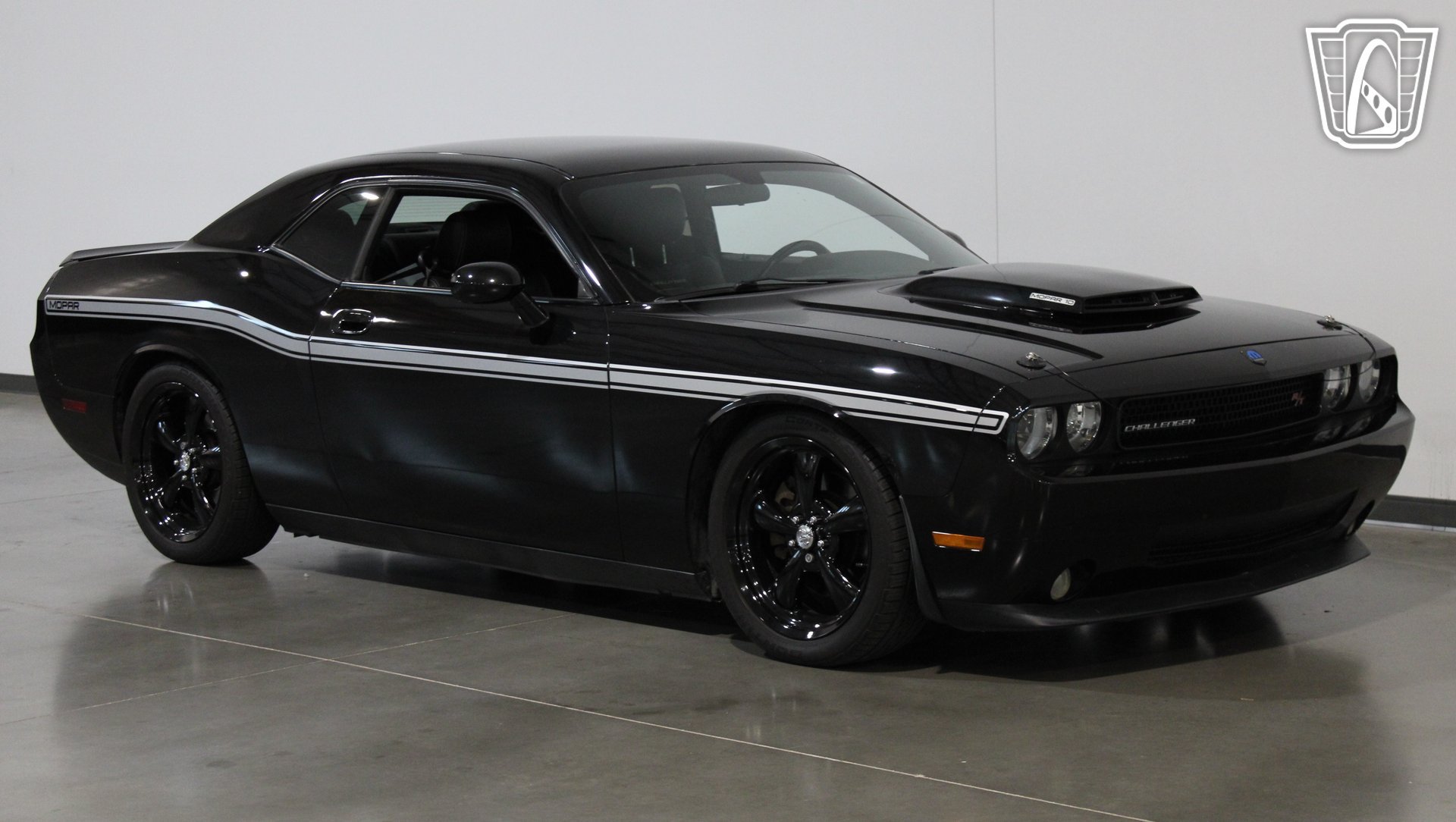 Used 2010 Dodge Challenger R/T w/ Mopar 10 Pkg RWD image 24