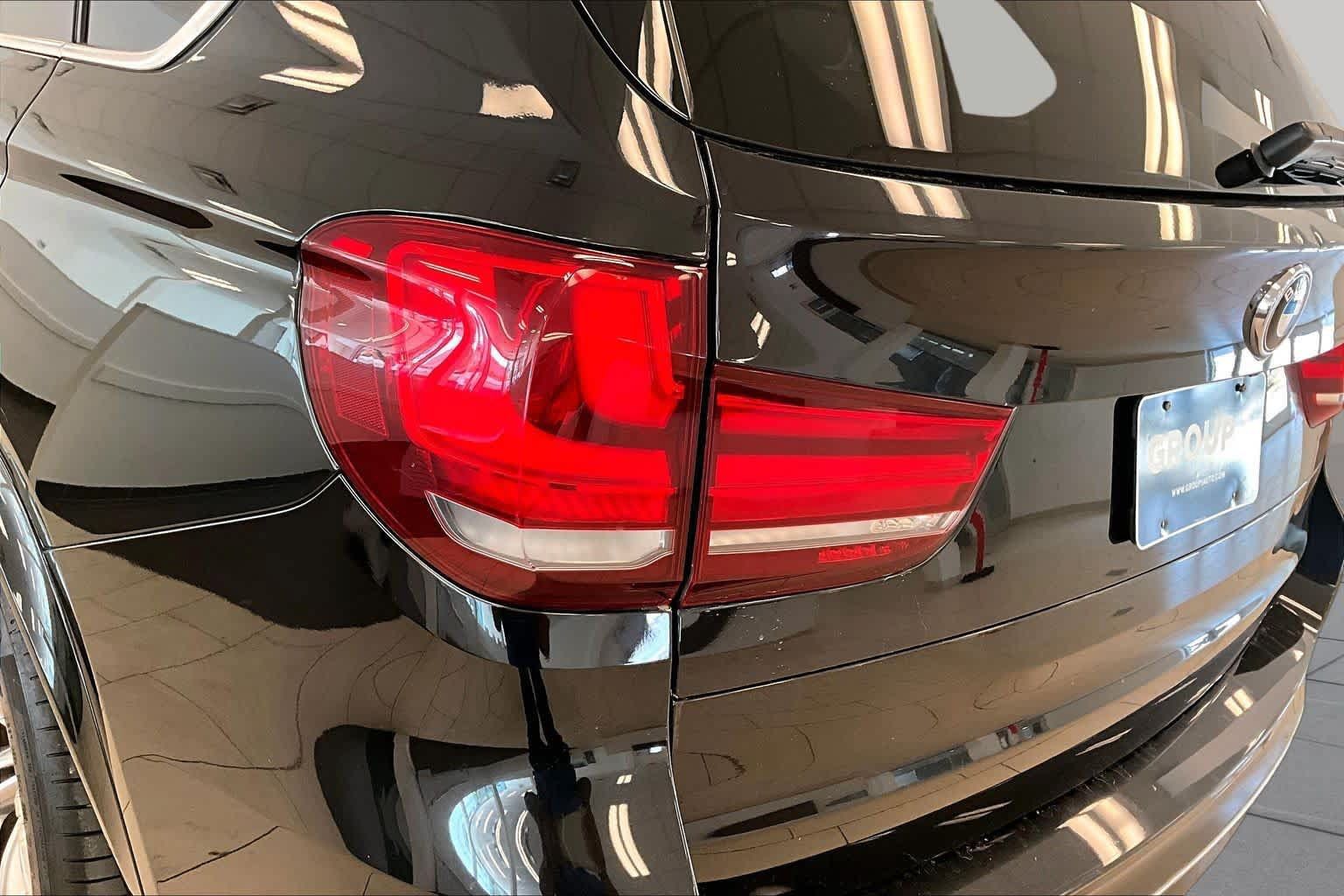 Used 2017 BMW X5 xDrive50i AWD/4WD image 27