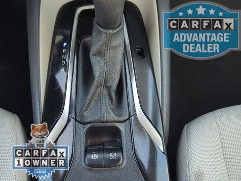 Used 2022 Toyota Corolla LE image 9