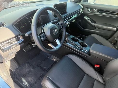 Used 2025 Honda Civic Sport Touring image 10