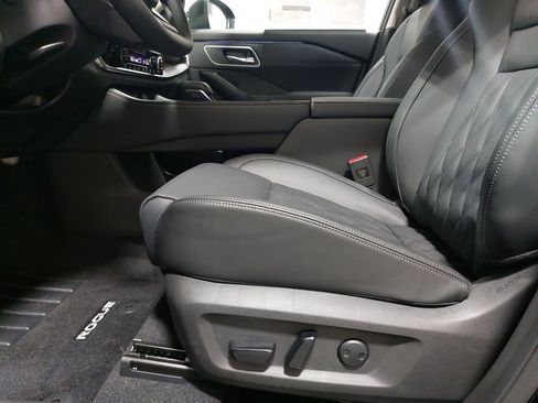 New 2026 Nissan Rogue Platinum w/ Platinum Premium Package image 31