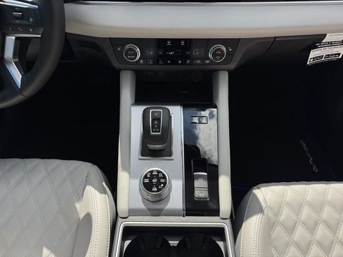 New 2025 Mitsubishi Outlander SEL AWD/4WD image 23