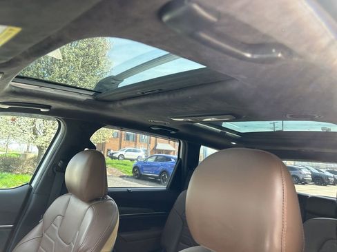 Certified 2020 Kia Telluride SX w/ SX Prestige Package image 18