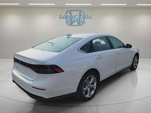 Used 2023 Honda Accord LX image 3