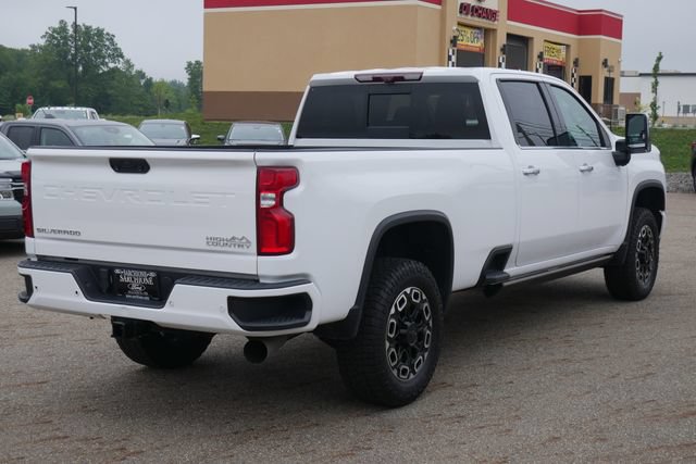 Used 2022 Chevrolet Silverado 3500 High Country AWD/4WD image 12