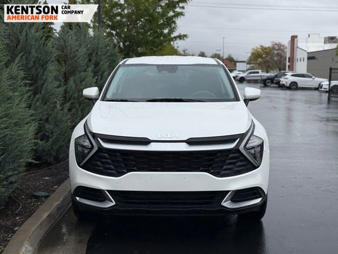 Used 2023 Kia Sportage LX AWD/4WD image 2