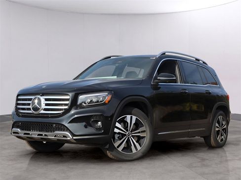 New 2026 Mercedes-Benz GLB 250 4MATIC image 1