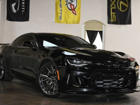 Used 2023 Chevrolet Camaro ZL1 image 3
