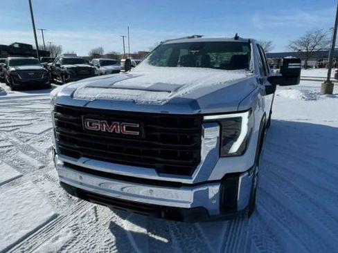 New 2025 GMC Sierra 2500 Pro w/ 1SA Pro Safety Plus Package AWD/4WD image 5