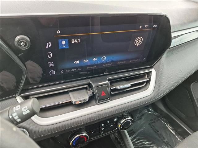 Used 2025 Chevrolet TrailBlazer LT AWD/4WD image 14