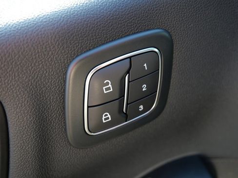 Used 2024 Ford Escape Platinum AWD/4WD image 14