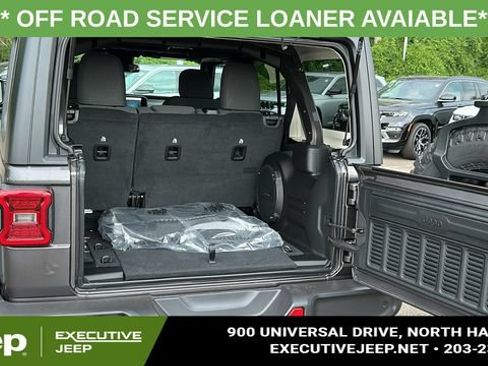 Used 2025 Jeep Wrangler Unlimited Sport AWD/4WD image 28