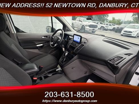 Used 2022 Ford Transit Connect XLT FWD image 14