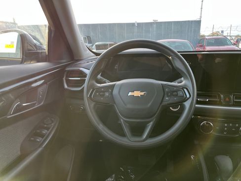 Used 2025 Chevrolet TrailBlazer LT image 26
