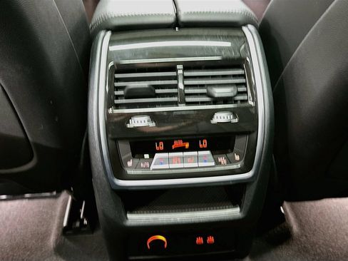 Used 2024 BMW X7 xDrive40i AWD/4WD image 26