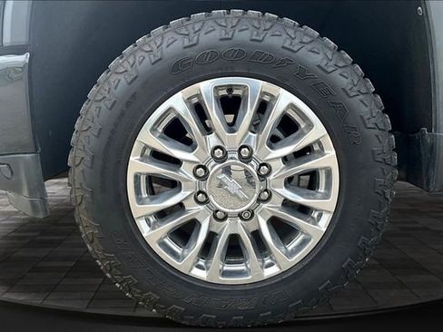Used 2020 Chevrolet Silverado 2500 High Country w/ Technology Package AWD/4WD image 34