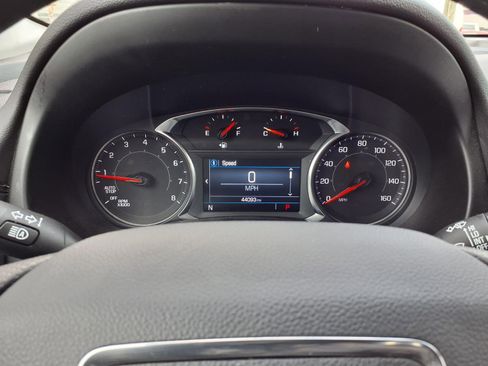 Used 2024 GMC Terrain SLE image 14