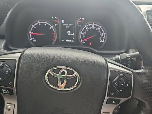 Used 2024 Toyota 4Runner Limited AWD/4WD image 7