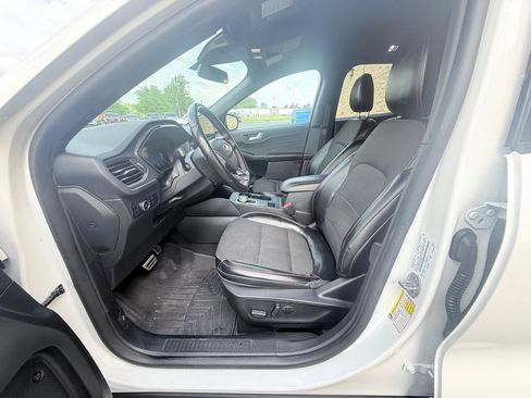 Used 2023 Ford Escape ST-Line Select w/ Tech Pack #2 image 10