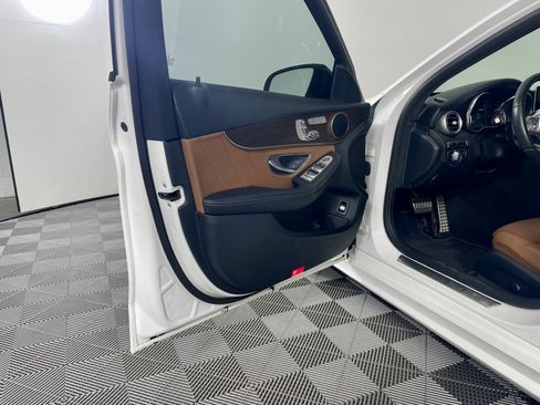 Used 2020 Mercedes-Benz C 300 Sedan image 13