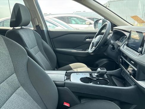 Used 2025 Nissan Rogue SV FWD image 20