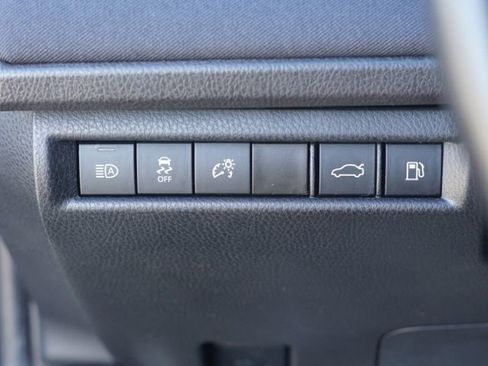 Used 2025 Toyota Camry LE FWD image 18