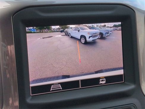 Certified 2024 Chevrolet Silverado 2500 Custom w/ Custom Value Package image 24