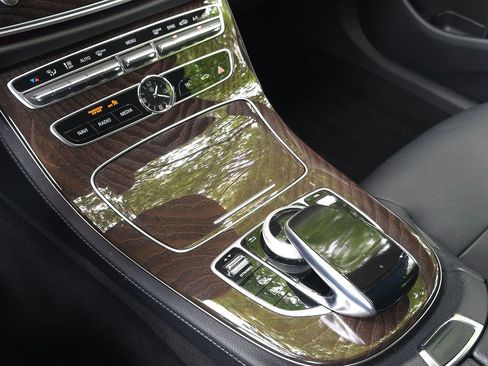 Used 2019 Mercedes-Benz E 450 4MATIC Wagon w/ Premium Package image 55