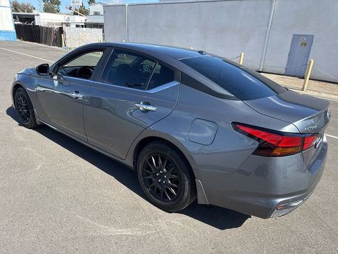 Used 2020 Nissan Altima 2.5 S w/ Driver Assist Package FWD image 6