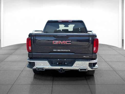 Used 2022 GMC Sierra 1500 SLT w/ X31 Off-Road Package AWD/4WD image 6