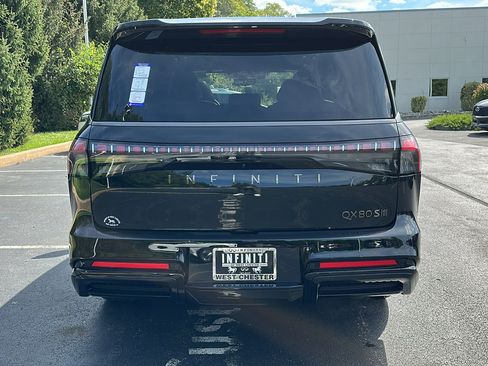 New 2026 INFINITI QX80 4WD image 4