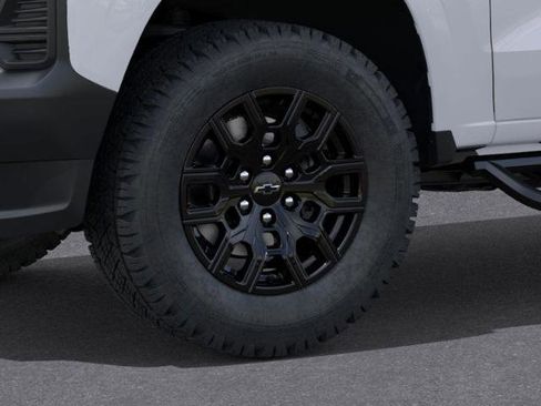 New 2025 Chevrolet Colorado W/T w/ WT Custom Package image 9