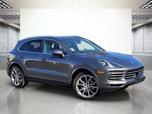 Used 2019 Porsche Cayenne AWD/4WD image 2