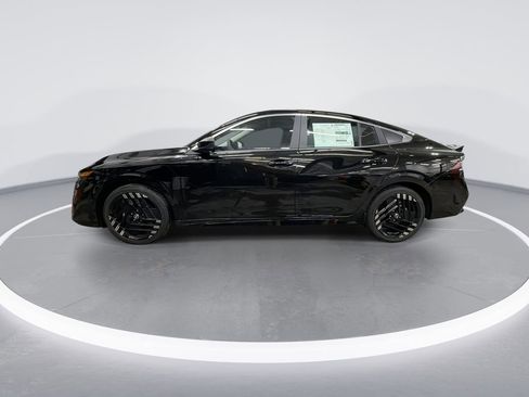 New 2026 Nissan Sentra SR w/ Floor Mat Package FWD image 5