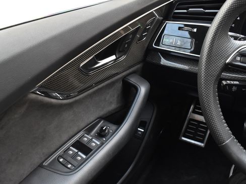 Used 2020 Audi SQ8 Prestige w/ Prestige Package image 33