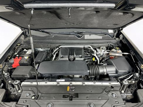 Used 2023 Chevrolet Colorado LT w/ LT Convenience Package II image 31