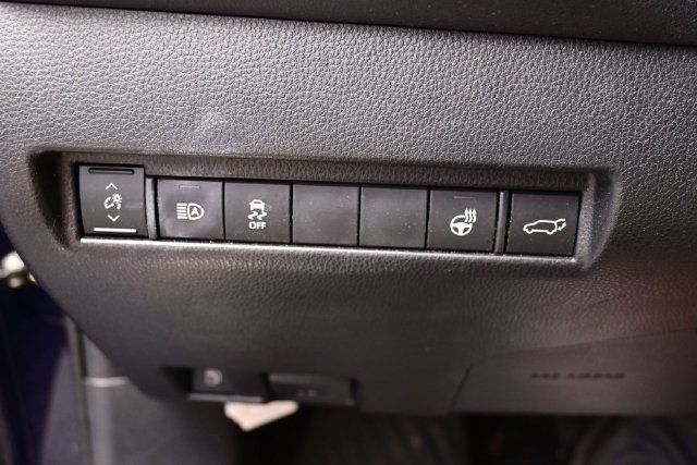 Used 2021 Toyota Venza XLE w/ Softex Package AWD/4WD image 28
